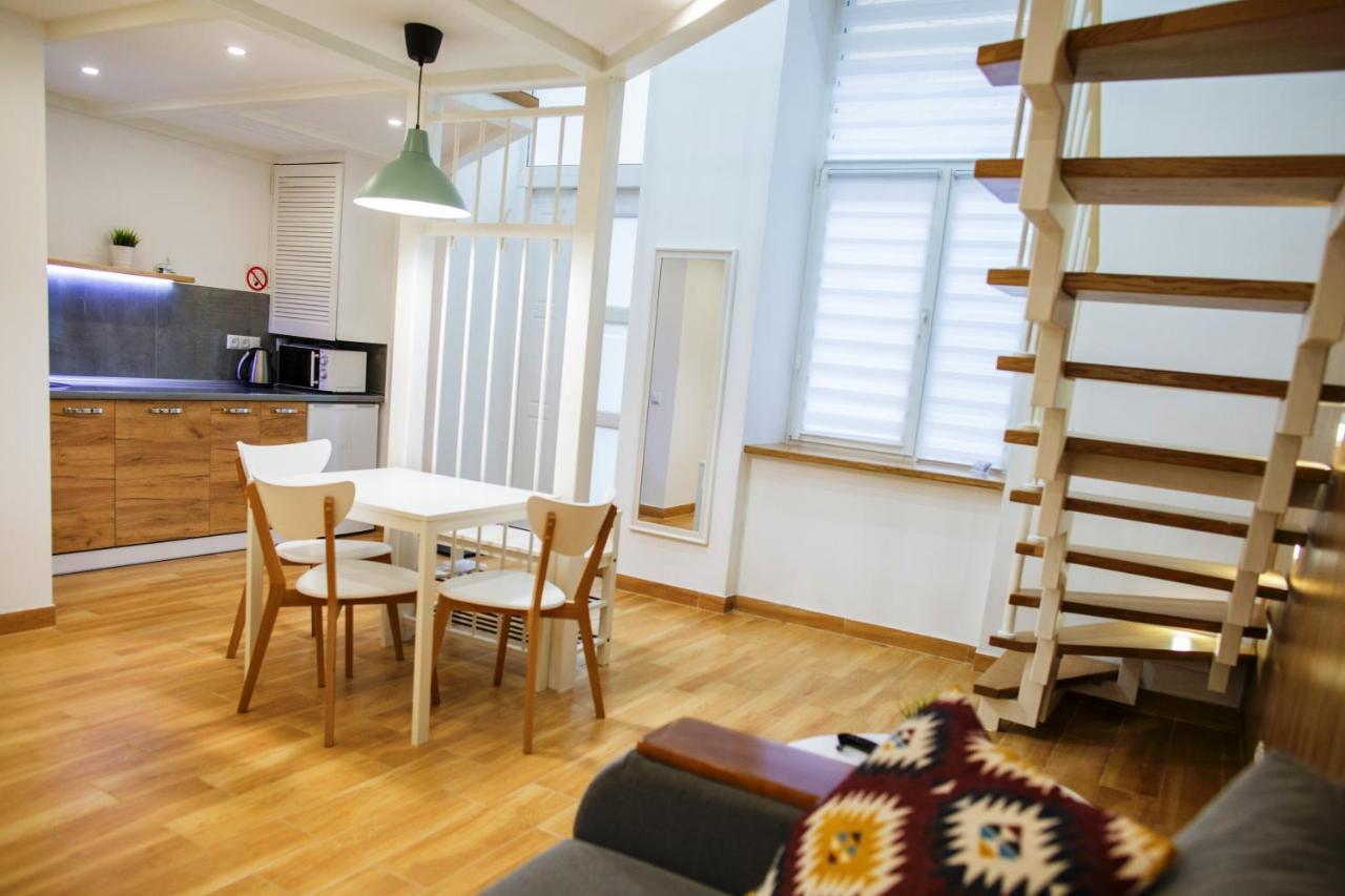 Smart City Apartament ลวีฟ ภายนอก รูปภาพ